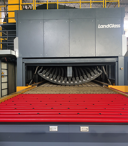 优德88钢化技术赋能利马“和平桥” 玻璃, 铸就城市新名片